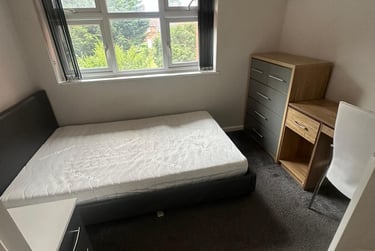 6 bed house, Woodside Road, Lenton Abbey, Nottingham, NG92TL - Image 4