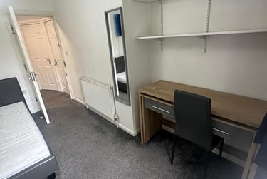 6 bed house, Woodside Road, Lenton Abbey, Nottingham, NG92TL - Image 6