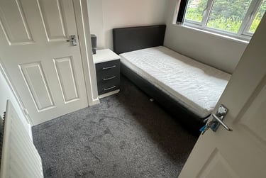 6 bed house, Woodside Road, Lenton Abbey, Nottingham, NG92TL - Image 7