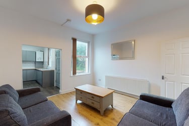 6 bed house, Edmund Road, Heeley, Sheffield, S24EH - Image 2