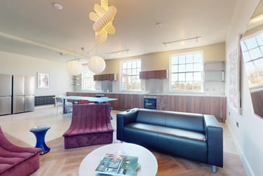 8 bed house, Wards End, City Centre, Loughborough, LE113BH - Image 1