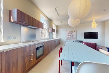 8 bed house, Wards End, City Centre, Loughborough, LE113BH - Image 3