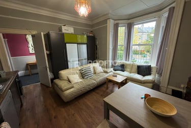 6 bed house, Hyde Park Terrace, Hyde Park, Leeds, LS61BJ - Image 3