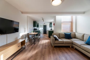 6 bed house, Eighth Avenue, Heaton, Newcastle, NE65YB - Image 3