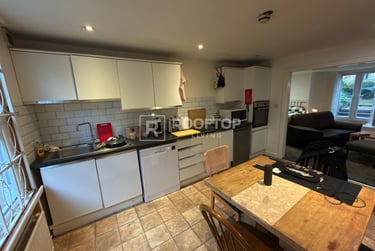 1 bed house, Hyde Park Terrace, Hyde Park, Leeds, LS61BJ - Image 1