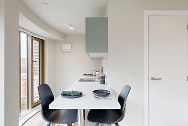 Premium Plus Studio - Image 3