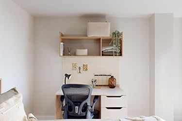 Deluxe Studio - Image 6