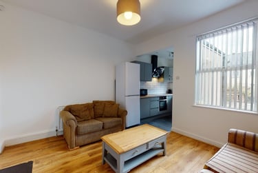 5 bed house, Shoreham Street, Heeley, Sheffield, S24FB - Image 1