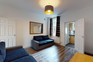 5 bed house, Clough Road, Highfield, Sheffield, S14TA - Image 1