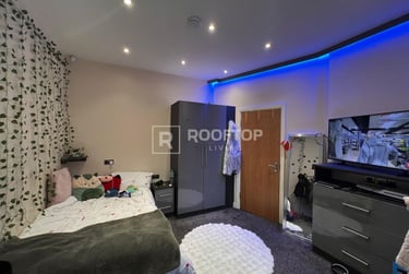 4 bed house, Victoria Road, Hyde Park, Leeds, LS61DU - Image 4