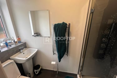 4 bed house, Regent Park Avenue, Rampart Road, Leeds, LS62AU - Image 13