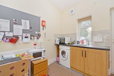 1 bed house, Victoria Road, Broomhall, Sheffield, S102DL - Image 2