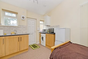 1 bed house, Victoria Road, Broomhall, Sheffield, S102DL - Image 2
