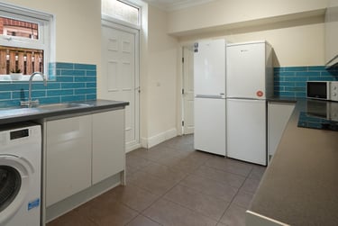 6 bed house, Ecclesall Road, Sharrowvale, Sheffield, S118PJ - Image 3