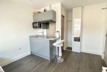 2 bed house, 2, Sharrow, Sheffield, S118NX - Image 3
