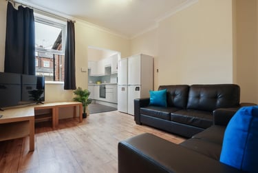 3 bed house, Harland Road, Sharrow, Sheffield, S118NB - Image 1