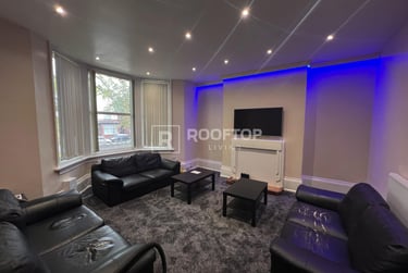 8 bed house, Bainbridge Road, Headingley, Leeds, LS63AD - Image 1