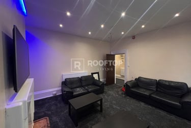 8 bed house, Bainbridge Road, Headingley, Leeds, LS63AD - Image 2