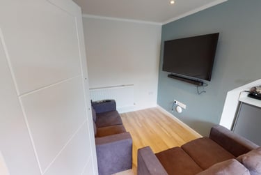 5 bed house, Gloucester Road, Cotham, Bristol, BS78AA - Image 2