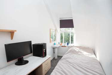 6 bed house, Claypath House, Claypath, Durham, DH11QT - Image 4