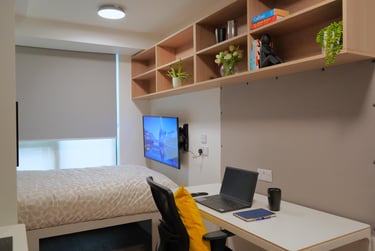 Classic Plus at Castle Way, 119 High Street, City Centre, Southampton, SO142AA - Image 5