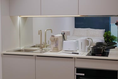 Premium at Castle Way, 119 High Street, City Centre, Southampton, SO142AA - Image 3