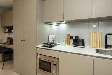 Premium Studio - Image 2