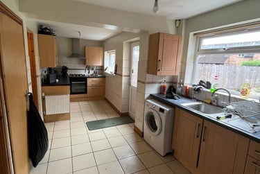 6 bed house, Ashby Road, City Centre, Loughborough, LE113AG - Image 1