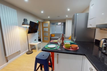 5 bed house, Coronation Road, Selly Park, Birmingham, B297DE - Image 2