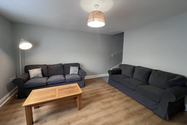 4 bed house, Swale Court, Langley Moor, Durham, DH78JL - Image 2