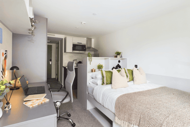 Prestige Studio at The Edge, 48-52 York Street, City Centre, Belfast, BT151AS - Image 2