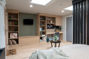 Ultimate Studio, Top Floor - Image 5