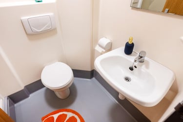 Classic Ensuite at The Forge, Boston Street, Highfield, Sheffield, S24QG - Image 4