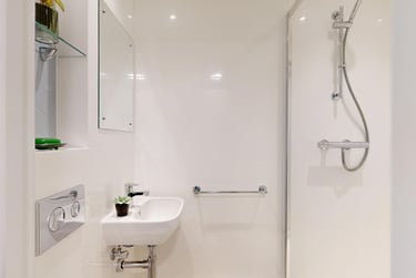 Deluxe Studio Lite at Burnsall House, 101 Burnsall Road, Canley, Coventry, CV56RD - Image 8