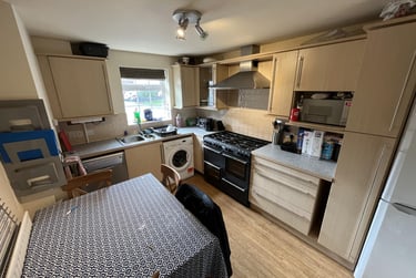 4 bed house, Adam Dale, City Centre, Loughborough, LE113HD - Image 2