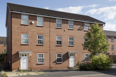 4 bed house, Goldfinch Close, City Centre, Loughborough, LE113HG - Image 2