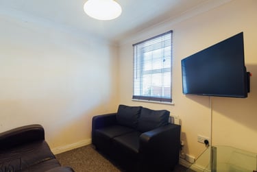 4 bed house, Moorhen Way, City Centre, Loughborough, LE113HH - Image 11