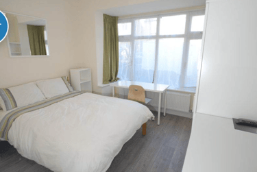 6 bed house, Harrington Drive, Lenton, Nottingham, NG71JH - Image 1