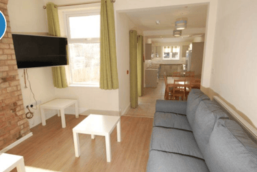 6 bed house, Harrington Drive, Lenton, Nottingham, NG71JH - Image 1