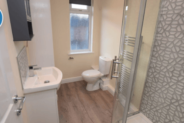 6 bed house, Bute Avenue, Radford, Nottingham, NG71QA - Image 8