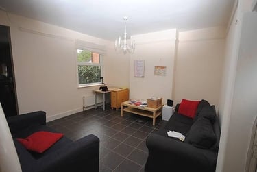 4 bed house, Park Road, Shelthorpe, Loughborough, LE112HH - Image 4