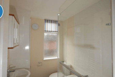6 bed house, Teversal Avenue, Radford, Nottingham, NG71PX - Image 3