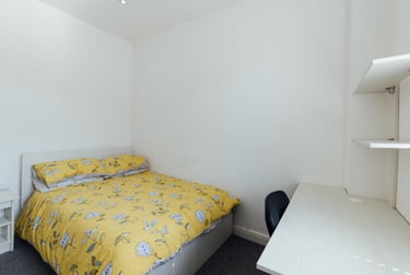 1 bed house, Broad Street, City Centre, Loughborough, LE115AB - Image 2