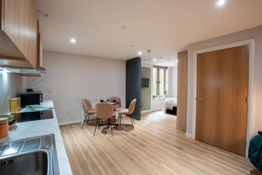 Accessible Studio, Standard Floors - Image 2