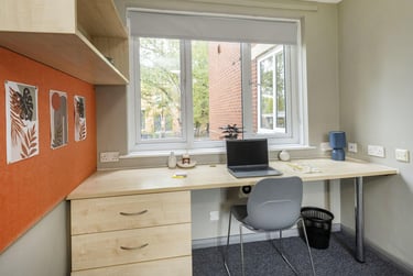 Premium Ensuite at Calthorpe Court, Pershore Road, Edgbaston, Birmingham, B57QF - Image 8