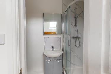 2 bed house, The Grove, Lenton, Nottingham, NG71HA - Image 6