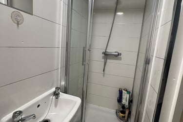 7 bed house, Treherbert Street, Cathays, Cardiff, CF244JN - Image 11