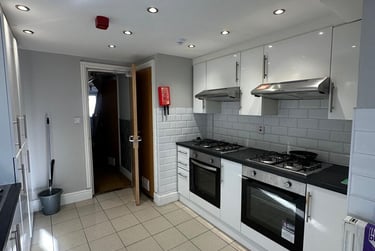 7 bed house, Merthyr Street, Cathays, Cardiff, CF244JL - Image 2