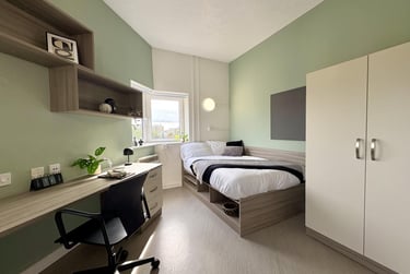 Premium Studio at Hamwic Hall, Cook STreet, City Centre, Southampton, SO141YA - Image 1