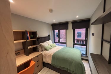 Modern Classic Ensuite - Image 1